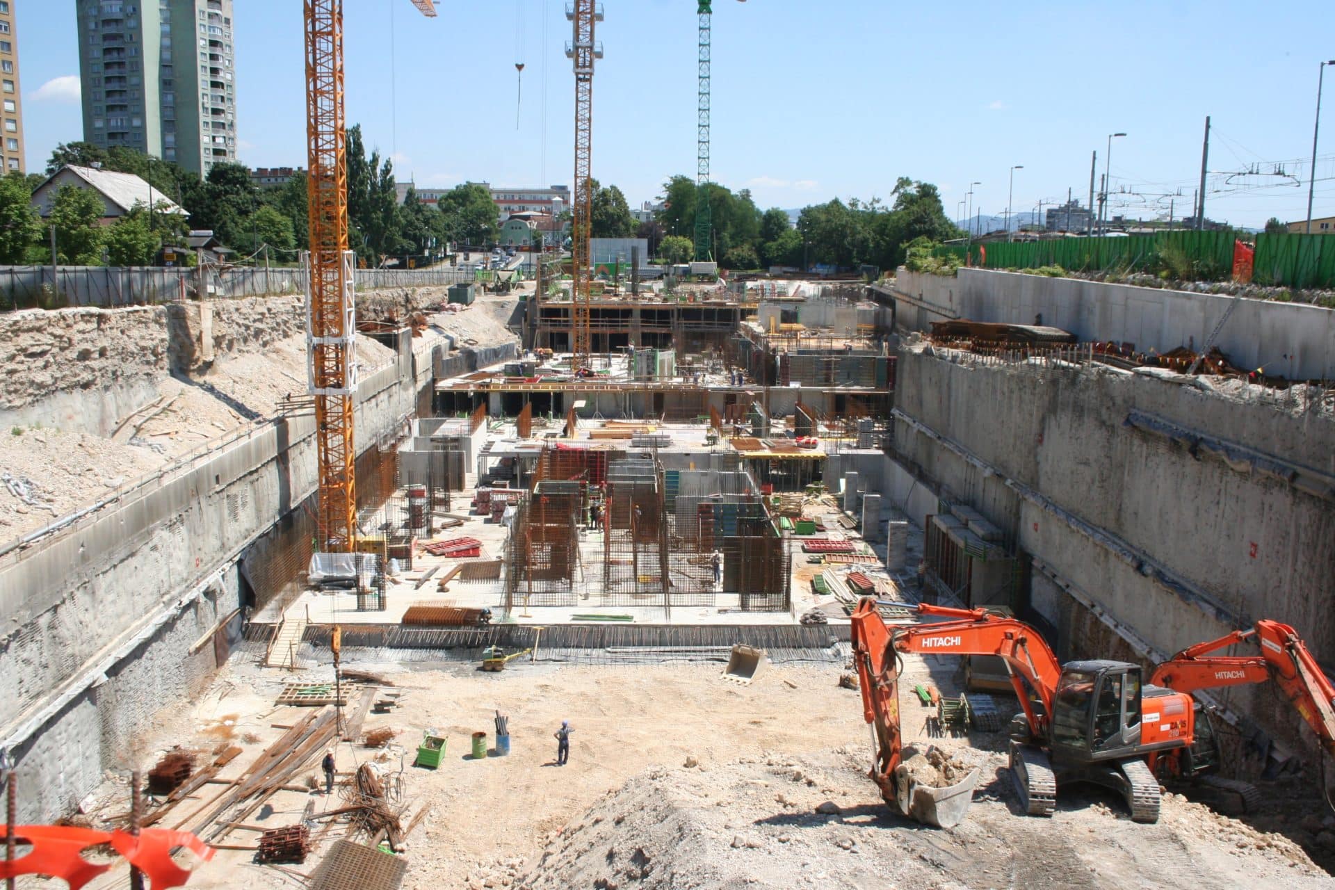 Construction pit Situla